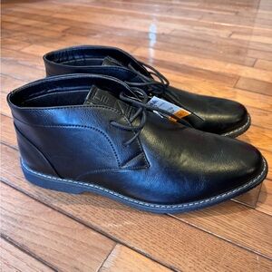 NWT London Fog Black Leather dress chukka